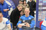 Martin Škrtel počas autogramiády slovenskej futbalovej reprezentácie v nákupnom centre Bory Mall. Bratislava, 25. marca 2015.