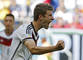 Nemecký futbalista Thomas Müller sa teší po strelení úvodného gólu zo značky pokutového kopu v zápase základnej G-skupiny Nemecko - Portugalsko na svetovom šampionáte vo futbale. Salvador, 16. júna 2014.