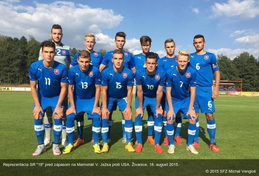 Reprezentácia SR "18" pred zápasom na Memoriáli V. Ježka proti USA. Živanice, 18. august 2015.