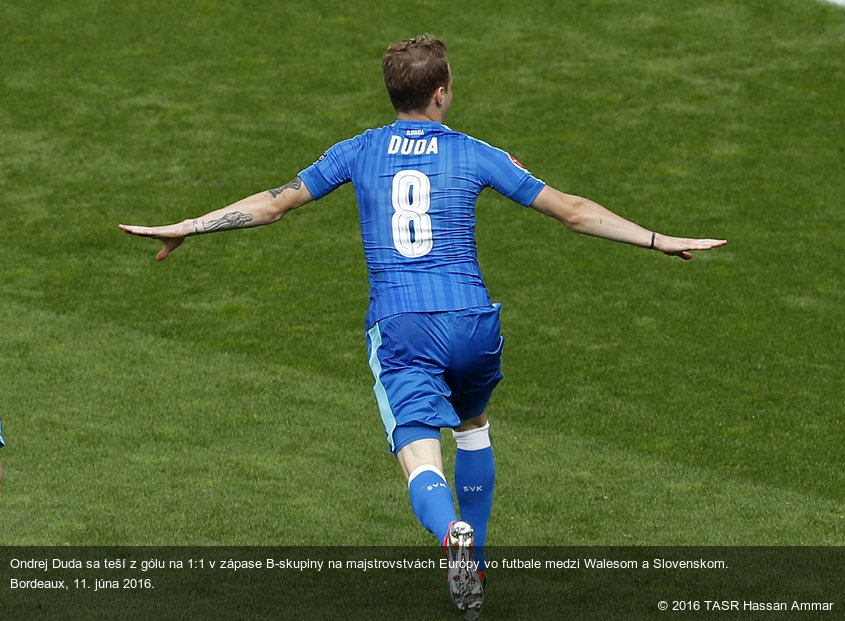 Ondrej Duda sa teší z gólu na 1:1 v zápase B-skupiny na majstrovstvách Európy vo futbale medzi Walesom a Slovenskom. Bordeaux, 11. júna 2016.