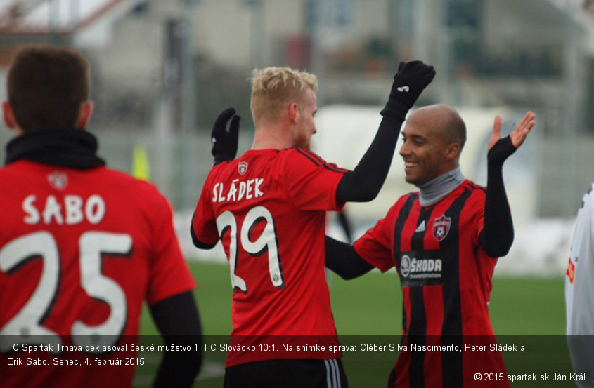 FC Spartak Trnava deklasoval české mužstvo 1. FC Slovácko 10:1. Na snímke sprava: Cléber Silva Nascimento, Peter Sládek a Erik Sabo. Senec, 4. február 2015.