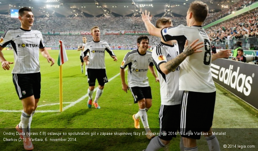 Ondrej Duda (vpravo č.8) oslavuje so spoluhráčmi gól v zápase skupinovej fázy Európskej ligy 2014/15 Legia Varšava - Metalist Charkov (2:1). Varšava, 6. november 2014.