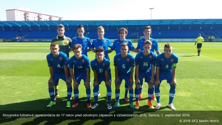 Slovenská futbalová reprezentácia do 17 rokov pred odvetným zápasom s Uzbekistanom (0:0). Senica, 1. september 2016.