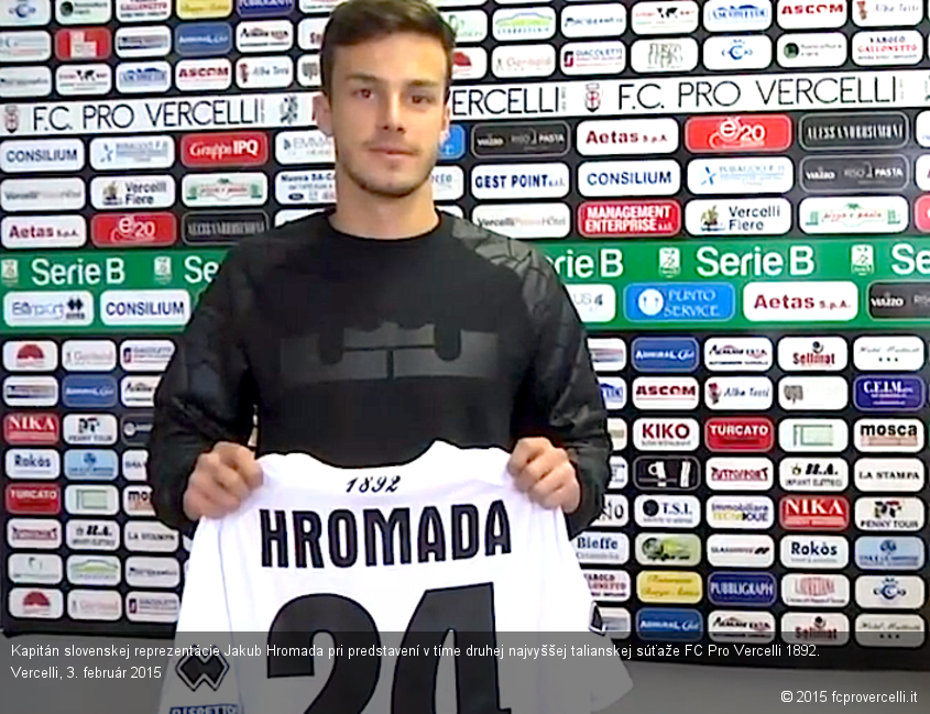 Kapitán slovenskej reprezentácie Jakub Hromada pri predstavení v tíme druhej najvyššej talianskej súťaže FC Pro Vercelli 1892. Vercelli, 3. február 2015