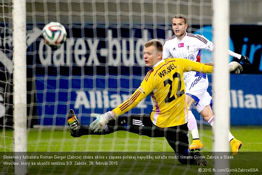 Slovenský futbalista Roman Gergel (Zabrze) otvára skóre v zápase poľskej najvyššej súťaže medzi tímami Górnik Zabrze a Slask Wroclaw, ktorý sa skončil remízou 3:3. Zabrze, 28. február 2015