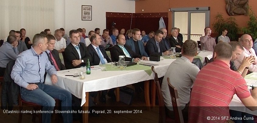 Účastníci riadnej konferencie Slovenského futsalu. Poprad, 20. september 2014.