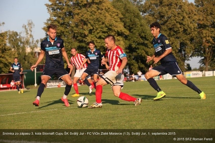 Snímka zo zápasu 3. kola Slovnaft Cupu ŠK Svätý Jur - FC ViOn Zlaté Moravce (1:3). Svätý Jur, 1. septembra 2015.