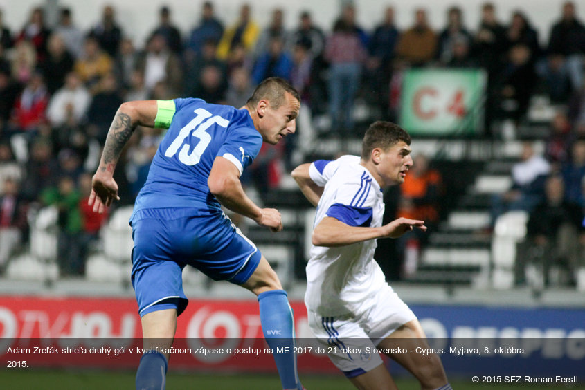 Adam Zreľák strieľa druhý gól v kvalifikačnom zápase o postup na ME 2017 do 21 rokov Slovensko - Cyprus. Myjava, 8. októbra 2015.