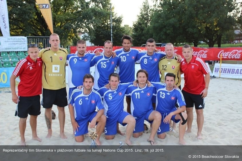 Reprezentačný tím Slovenska v plážovom futbale na turnaji Nations Cup 2015. Linz, 19. júl 2015.