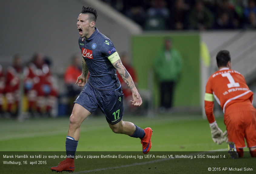 Marek Hamšík sa teší zo svojho druhého gólu v zápase štvrťfinále Európskej ligy UEFA medzi VfL Wolfsburg a SSC Neapol 1:4. Wolfsburg, 16. apríl 2015