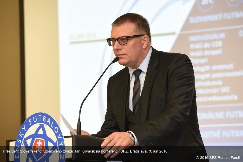 Prezident Slovenského futbalového zväzu Ján Kováčik na konferencii SFZ. Bratislava, 3. jún 2016.