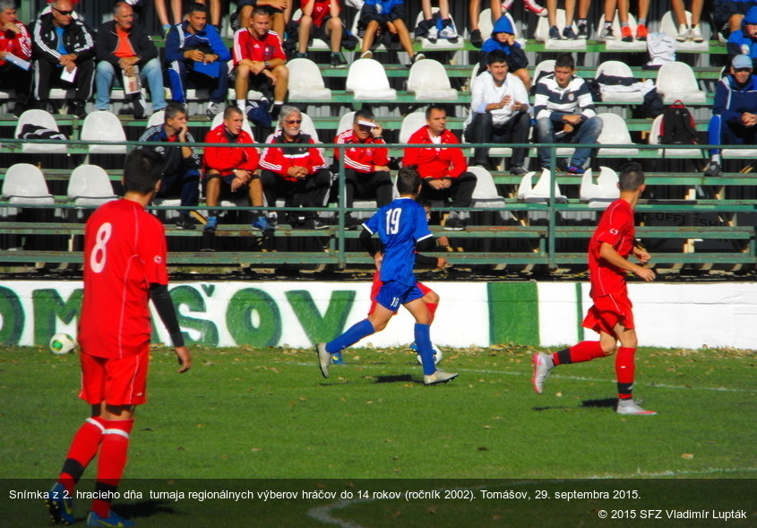 Snímka z 2. hracieho dňa  turnaja regionálnych výberov hráčov do 14 rokov (ročník 2002). Tomášov, 29. septembra 2015.