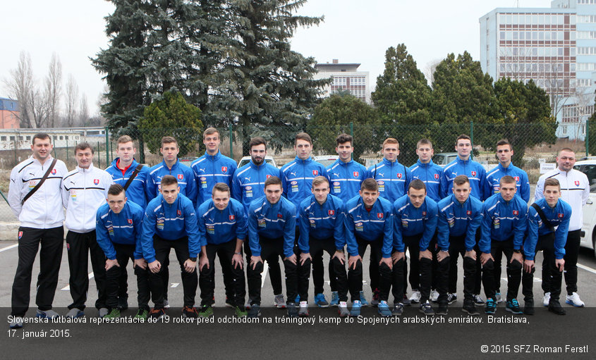 Slovenská futbalová reprezentácia do 19 rokov pred odchodom na tréningový kemp do Spojených arabských emirátov. Bratislava, 17. január 2015.