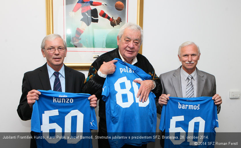 Jubilanti František Kunzo, Karol Polák a Jozef Barmoš. Stretnutie jubilantov s prezidentom SFZ. Bratislava, 28. október 2014.