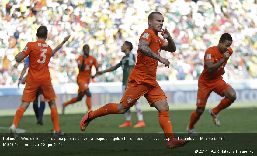 Holanďan Wesley Sneijder sa teší po strelení vyrovnávajúceho gólu v treťom osemfinálovom zápase Holandsko - Mexiko (2:1) na MS 2014.  Fortaleza, 29. jún 2014.