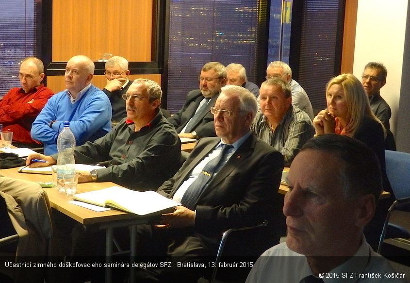 Účastníci zimného doškoľovacieho seminára delegátov SFZ.  Bratislava, 13. február 2015