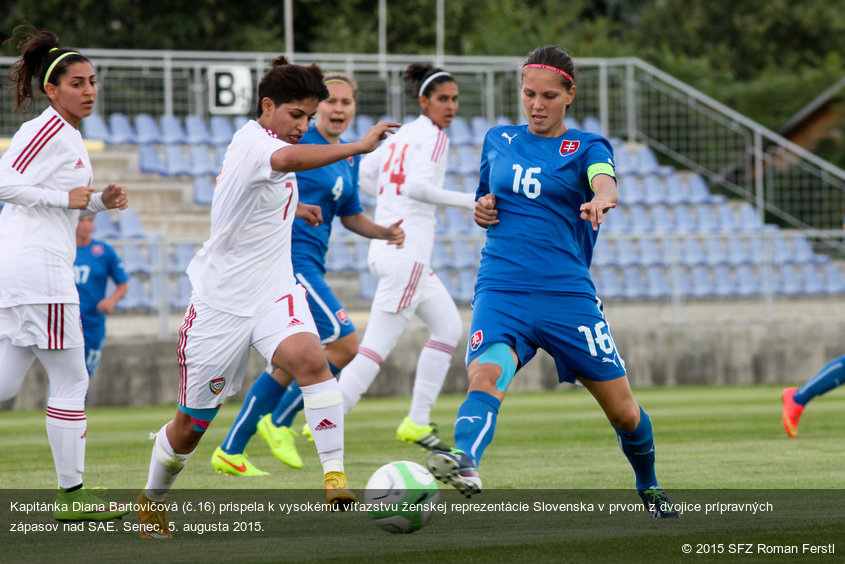 Kapitánka Diana Bartovičová (č.16) prispela k vysokému víťazstvu ženskej reprezentácie Slovenska v prvom z dvojice prípravných zápasov nad SAE. Senec, 5. augusta 2015.