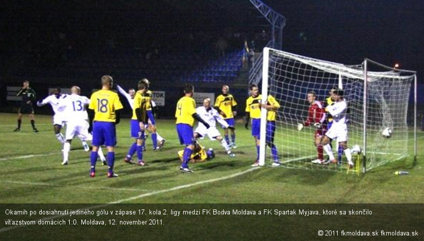 Okamih po dosiahnutí jediného gólu v zápase 17. kola 2. ligy medzi FK Bodva Moldava a FK Spartak Myjava, ktoré sa skončilo víťazstvom domácich 1:0. Moldava, 12. november 2011.