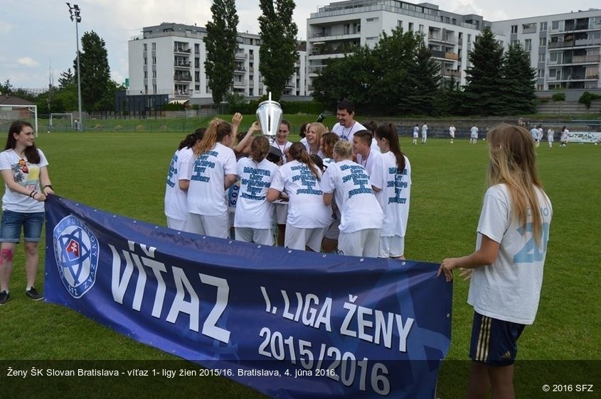 Ženy ŠK Slovan Bratislava - víťaz 1- ligy žien 2015/16. Bratislava, 4. júna 2016.