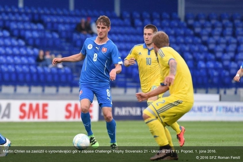 Martin Chrien sa zaslúžil o vyrovnávajúci gól v zápase Challenge Trophy Slovensko 21 - Ukrajina 20 (1:1). Poprad, 1. júna 2016.