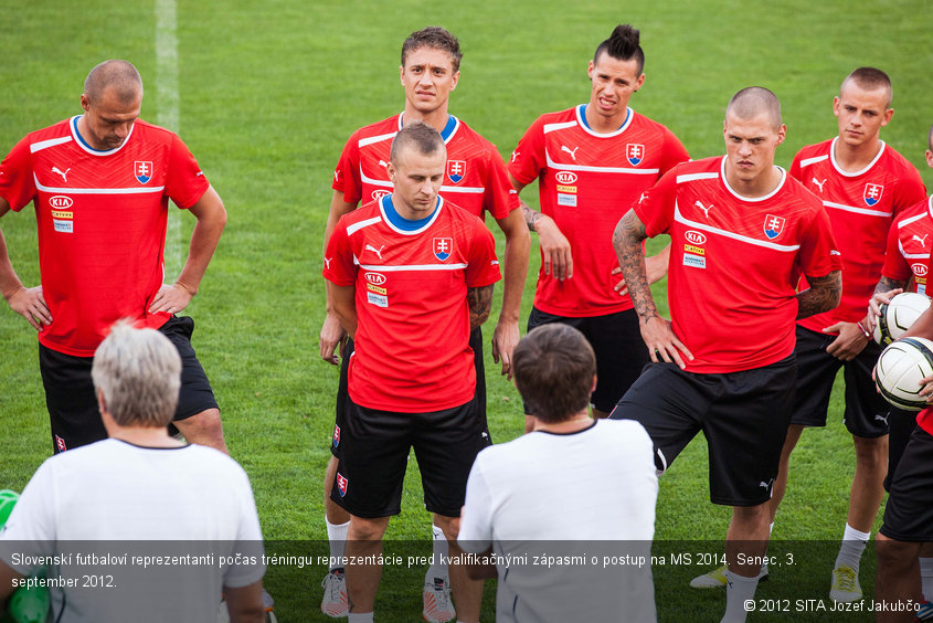 Slovenskí futbaloví reprezentanti počas tréningu reprezentácie pred kvalifikačnými zápasmi o postup na MS 2014. Senec, 3. september 2012.