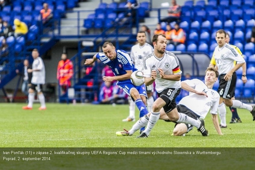 Ivan Pončák (11) v zápase 2. kvalifikačnej skupiny UEFA Regions' Cup medzi tímami východného Slovenska a Wurttembergu.  Poprad, 2. september 2014.