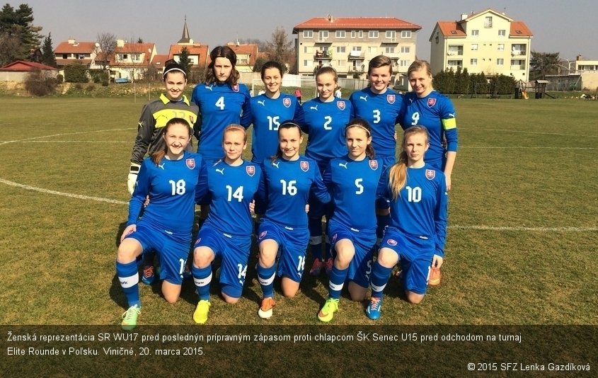 Ženská reprezentácia SR WU17 pred poslednýn prípravným zápasom proti chlapcom ŠK Senec U15 pred odchodom na turnaj Elite Rounde v Poľsku. Viničné, 20. marca 2015.