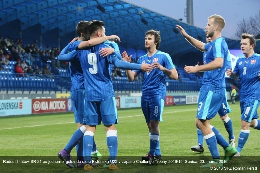 Radosť hráčov SR 21 po jednom z gólov do siete Estónska U23 v zápase Challenge Trophy 2016/18. Senica, 23. marca 2016.