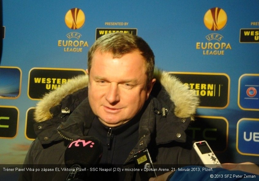 Tréner Pavel Vrba po zápase EL Viktoria Plzeň - SSC Neapol (2:0) v mixzóne v Doosan Arene. 21. február 2013, Plzeň.