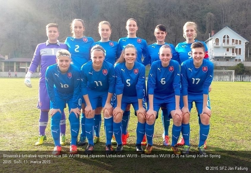 Slovenská futbalová reprezentácia SR WU19 pred zápasom Uzbekistan WU19 - Slovensko WU19 (0:3) na turnaji Kuban Spring 2015. Soči, 11. marca 2015.