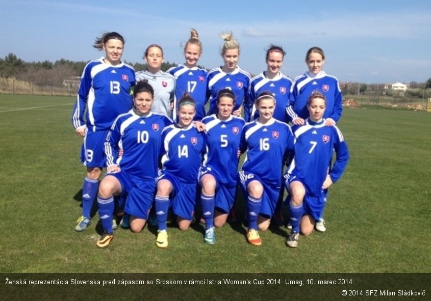 Ženská reprezentácia Slovenska pred zápasom so Srbskom v rámci Istria Woman's Cup 2014. Umag, 10. marec 2014.